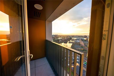 2 bedroom flat for sale, The Gateway, 15 Trafford Road, Salford, M5