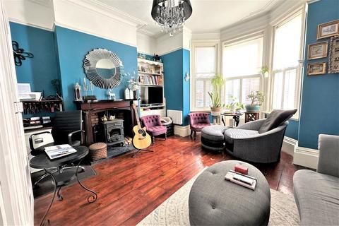 10 bedroom semi-detached house for sale, 38 Wellesley Road, Great Yarmnouth, NR30