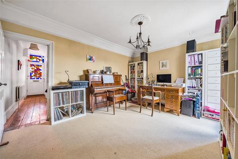 3 bedroom detached house for sale - Theydon Avenue, Woburn Sands, Milton Keynes, Buckinghamshire, MK17