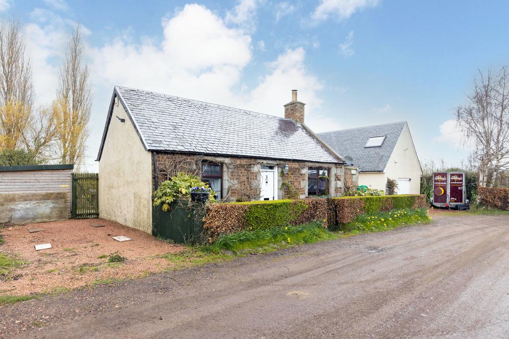 3 Tynemount Farm Cottage, Ormiston, EH35 5NN 4 bed cottage for sale £440,000