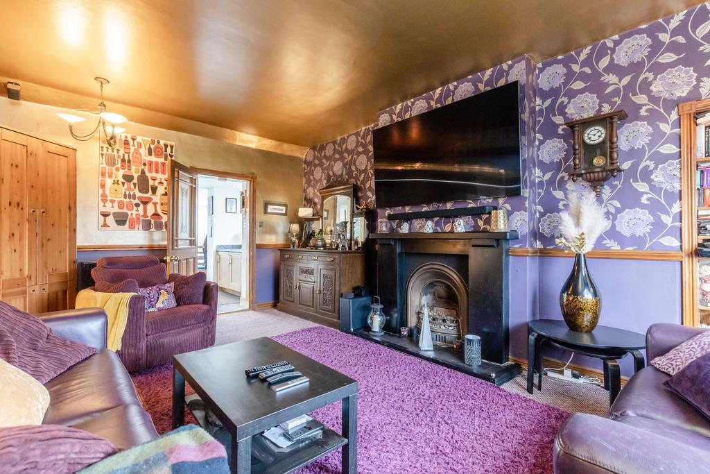 3 Tynemount Farm Cottage, Ormiston, EH35 5NN 4 bed cottage for sale £