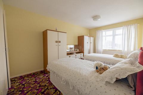 12 Avenue B, Upton, Gainsborough, DN21 5NT