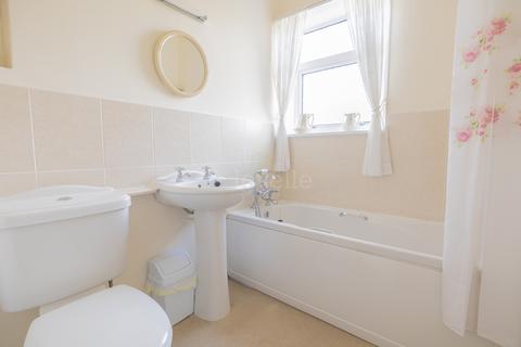 12 Avenue B, Upton, Gainsborough, DN21 5NT