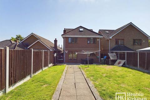 5 bedroom detached house for sale, Church Road, Laindon