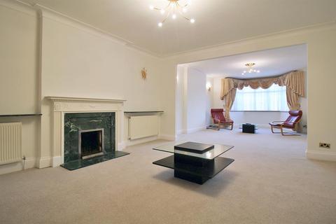 5 bedroom detached house to rent, Alderton Crescent, London