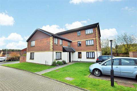 2 bedroom apartment to rent, Pyegrove Chase, Bracknell, Berkshire, RG12