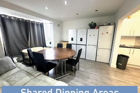 1 bedroom in a house share to rent, Blawith Road, Harrow