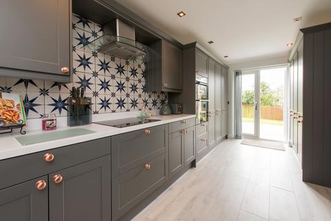 4 bedroom detached house for sale - Harty Ferry View, Whitstable