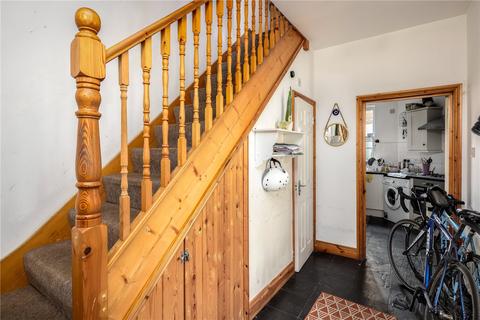 30 Holcroft Road, London, E9 7BA