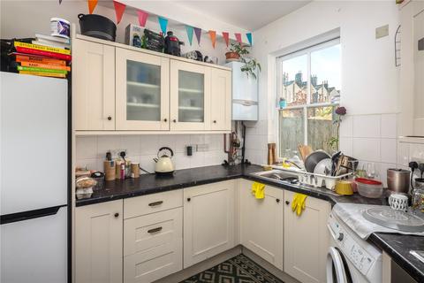 30 Holcroft Road, London, E9 7BA