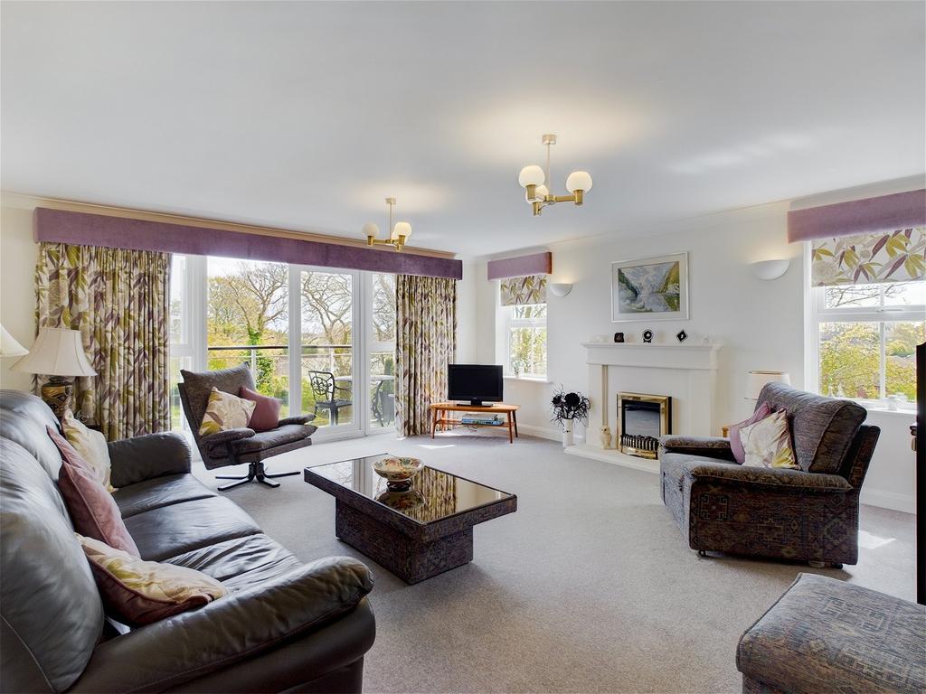 8 Aughton Park Drive, Aughton, Ormskirk 2 bed apartment for sale £325,000