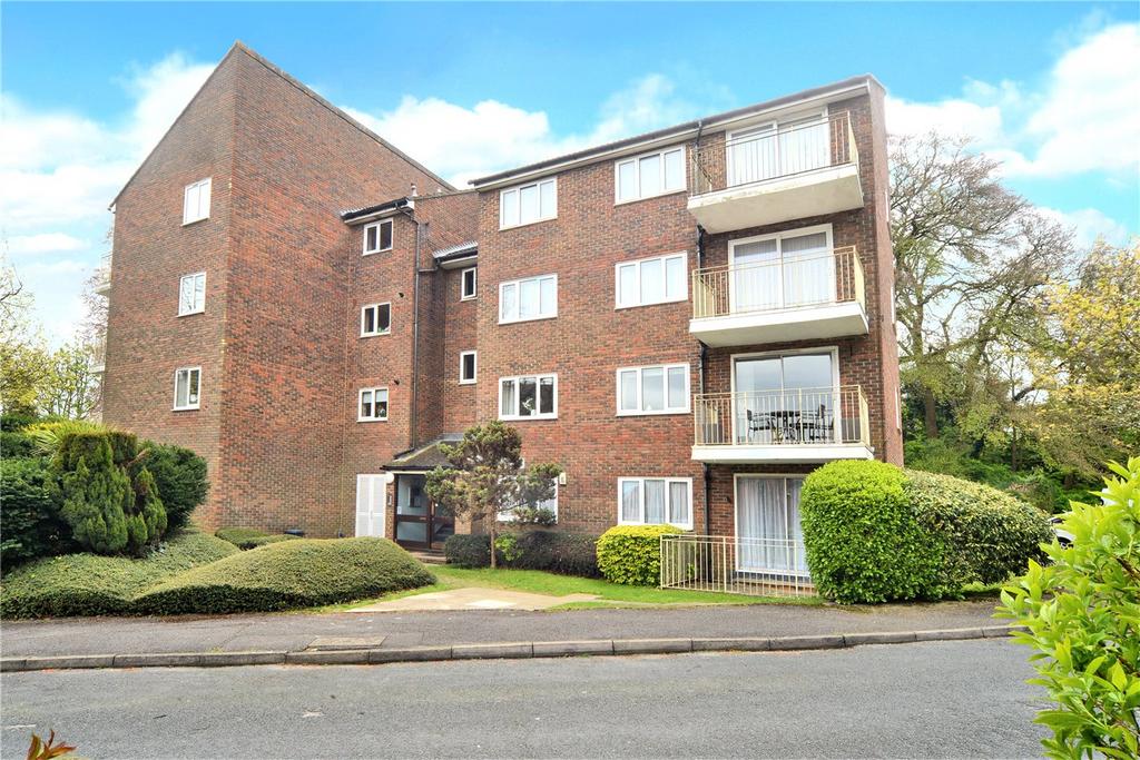 Basing Road, Banstead, Surrey, SM7 2 bed apartment £325,000