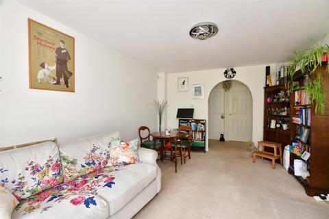 1 Engadine Close, Croydon, CR0 5UU