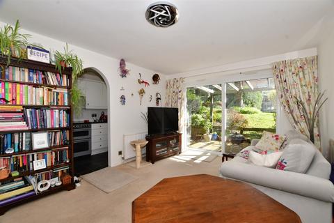 1 Engadine Close, Croydon, CR0 5UU