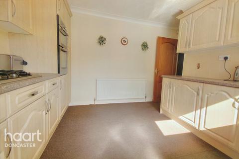 11 Appleton Way, Doncaster, DN5 9NE