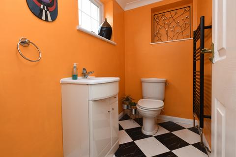 undefined, Ashburnham Gardens, Upminster RM14