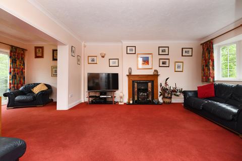 undefined, Ashburnham Gardens, Upminster RM14