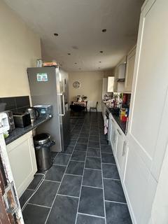 7 bedroom detached house to rent, Gloucester Road North, Bristol BS7