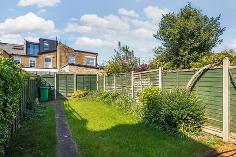 91 Stanley Gardens Road, Teddington, TW11 8SY