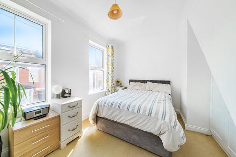 91 Stanley Gardens Road, Teddington, TW11 8SY