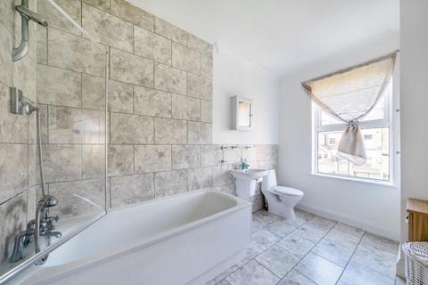 91 Stanley Gardens Road, Teddington, TW11 8SY