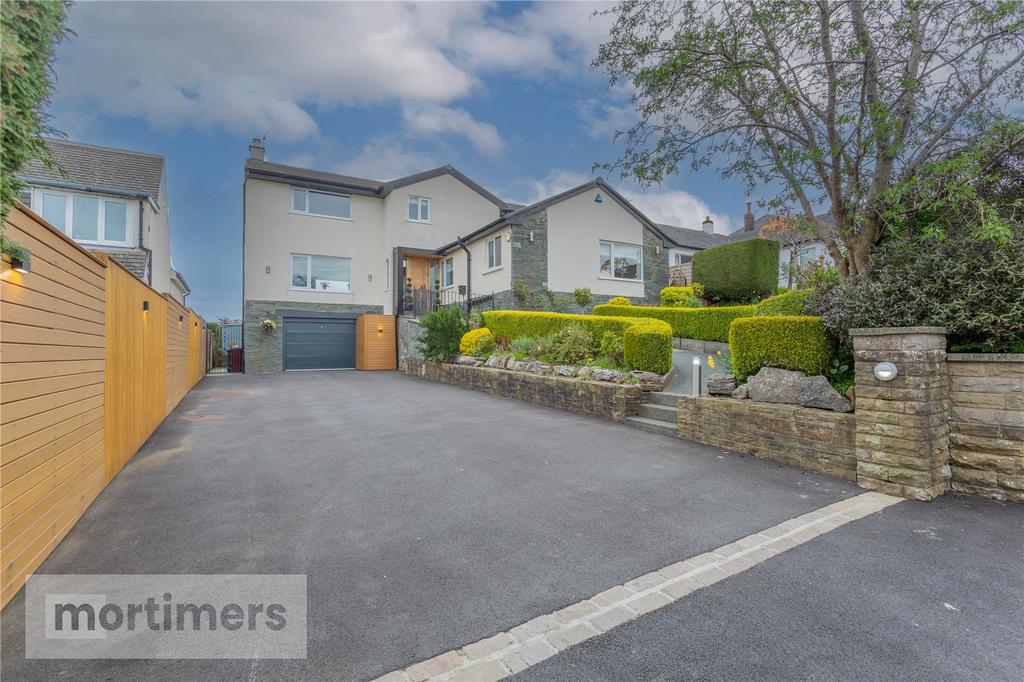 Mellor Brow, Mellor, Blackburn, Lancashire, BB2 5 bed detached house