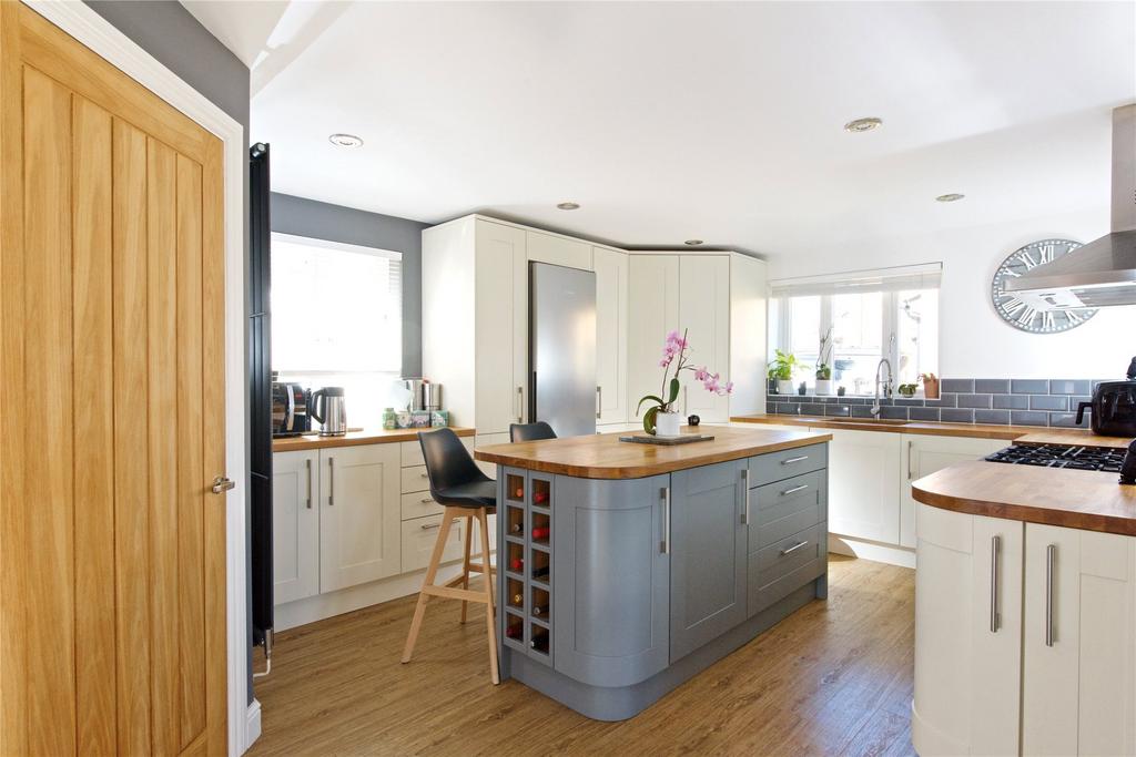 Kitchen/Breakfast