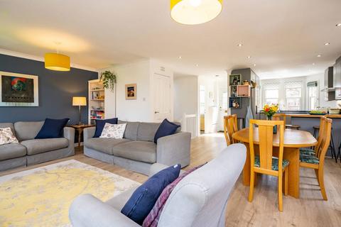 Flat B, Beech House Main Street, Ormiston, Tranent, EH35 5HT