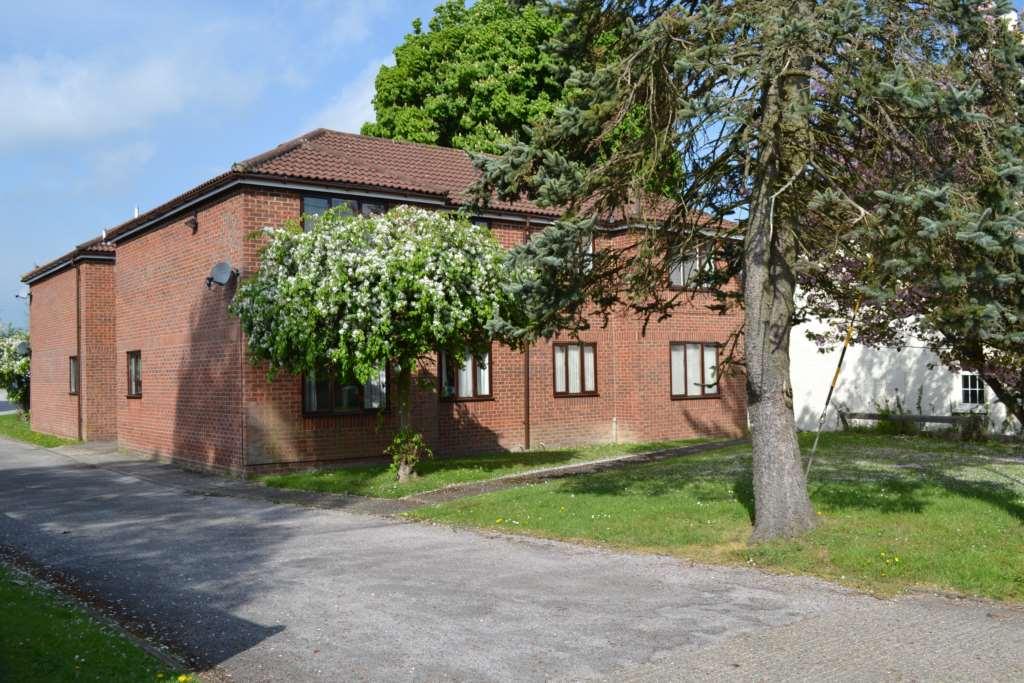 Summerleys Road, Princes Risborough... 1 bed flat £850 pcm (£196 pw)