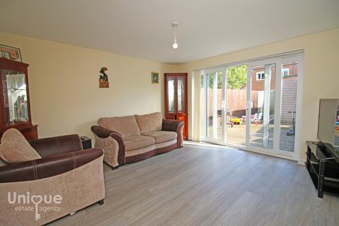3 Capstan Close, Fleetwood, FY7 6FN