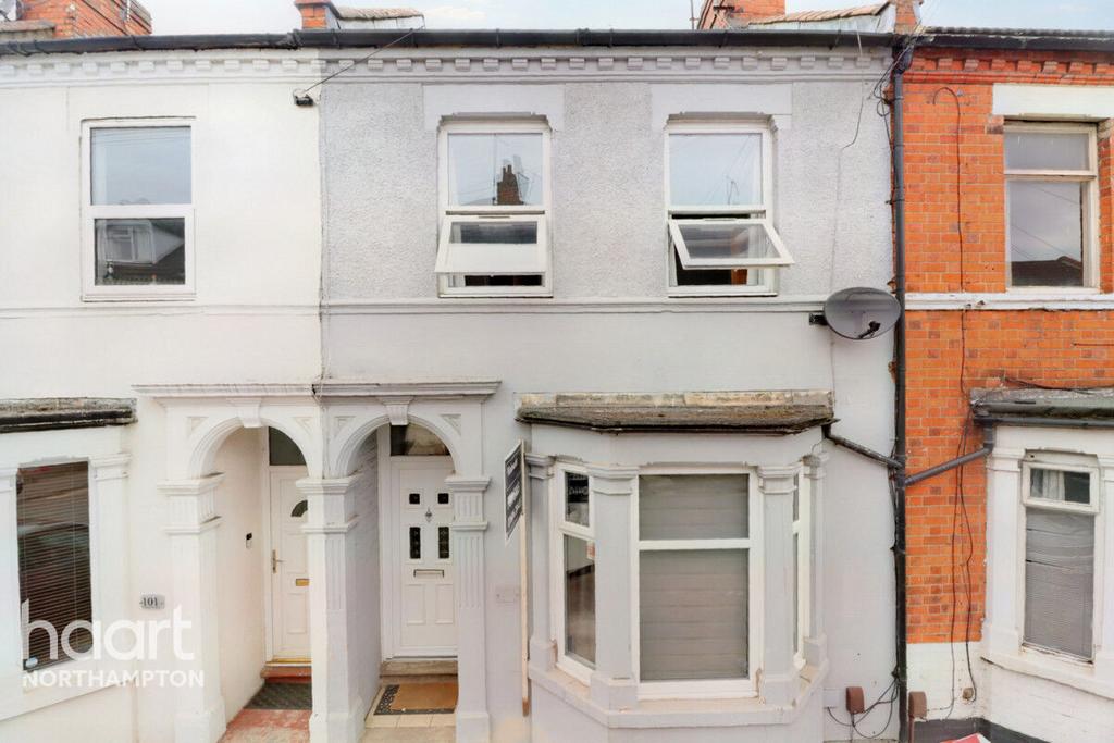Abington Avenue, Northampton 3 bed terraced house for sale £260,000
