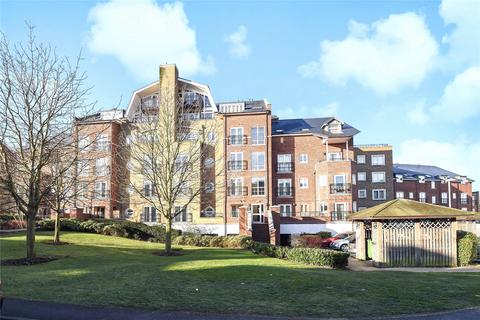 2 bedroom apartment to rent, Aveley House, Iliffe Close, Reading, Berkshire, RG1