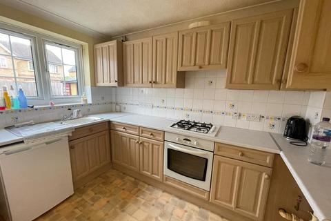 3 bedroom semi-detached house for sale, Yeates Drive, Kemsley, Sittingbourne, Kent