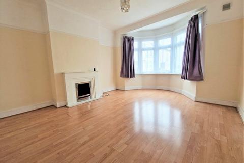 102 Castleton Road, Ilford, IG3 9QS