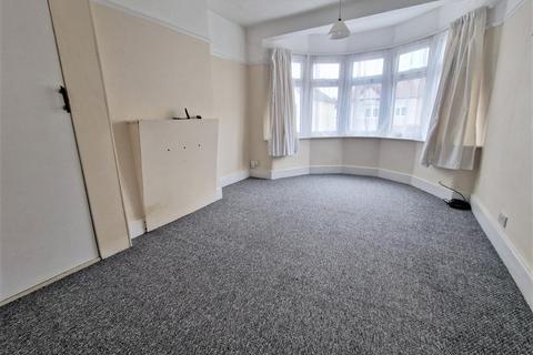 102 Castleton Road, Ilford, IG3 9QS
