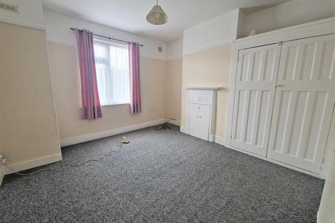 102 Castleton Road, Ilford, IG3 9QS