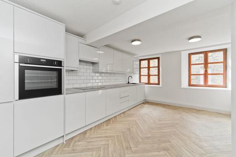 56/6 Timber Bush, Edinburgh, EH6 6QH