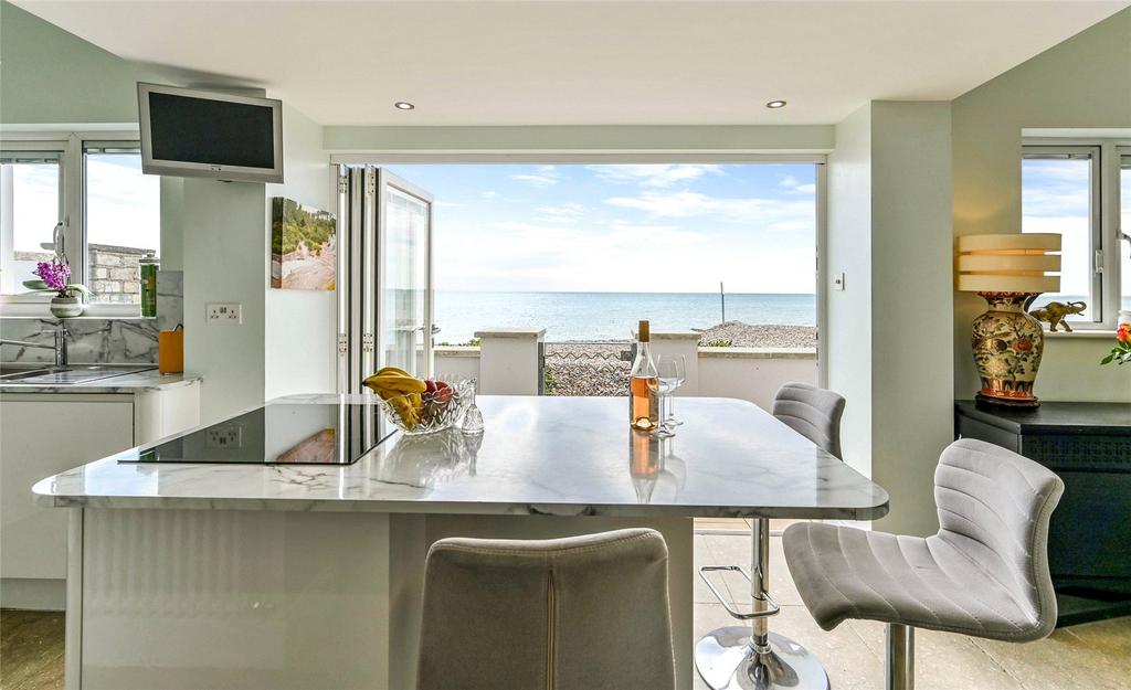 Brighton Road, Lancing, West Sussex, BN15 3 bed detached house for sale