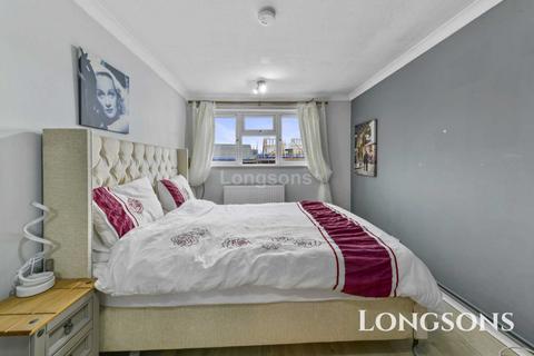 43 Akrotiri Square, Watton, Thetford, IP25 6HZ