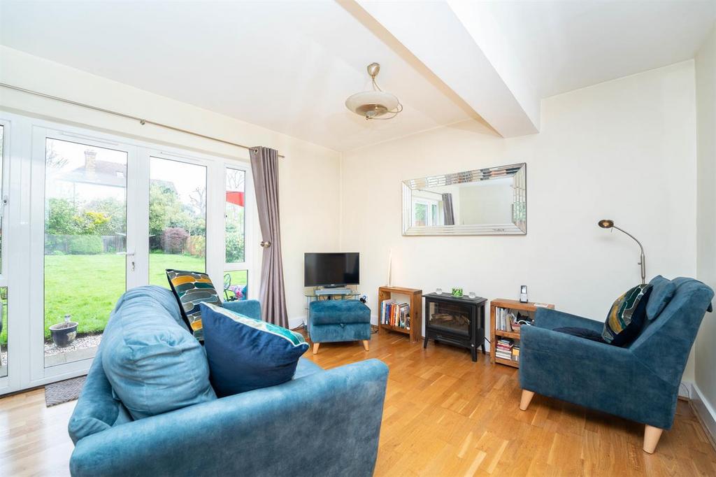 Woodville Gardens, Ealing, London 2 bed flat £625,000
