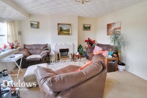 10 Trenant, Ebbw Vale, NP23 6QB