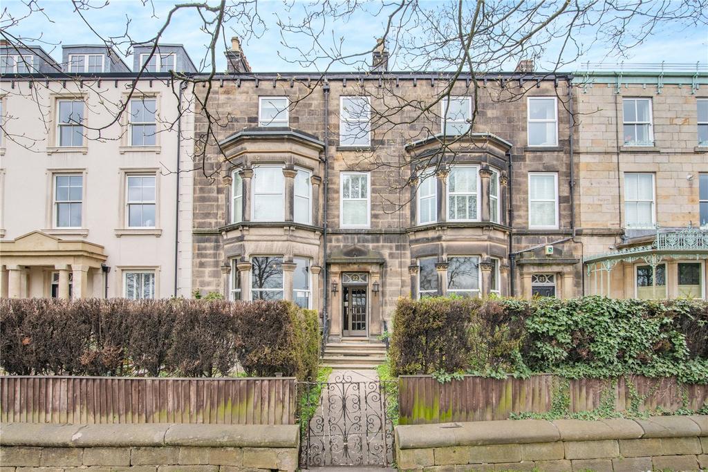 York Place, Harrogate, North Yorkshire 2 bed flat for sale £425,000