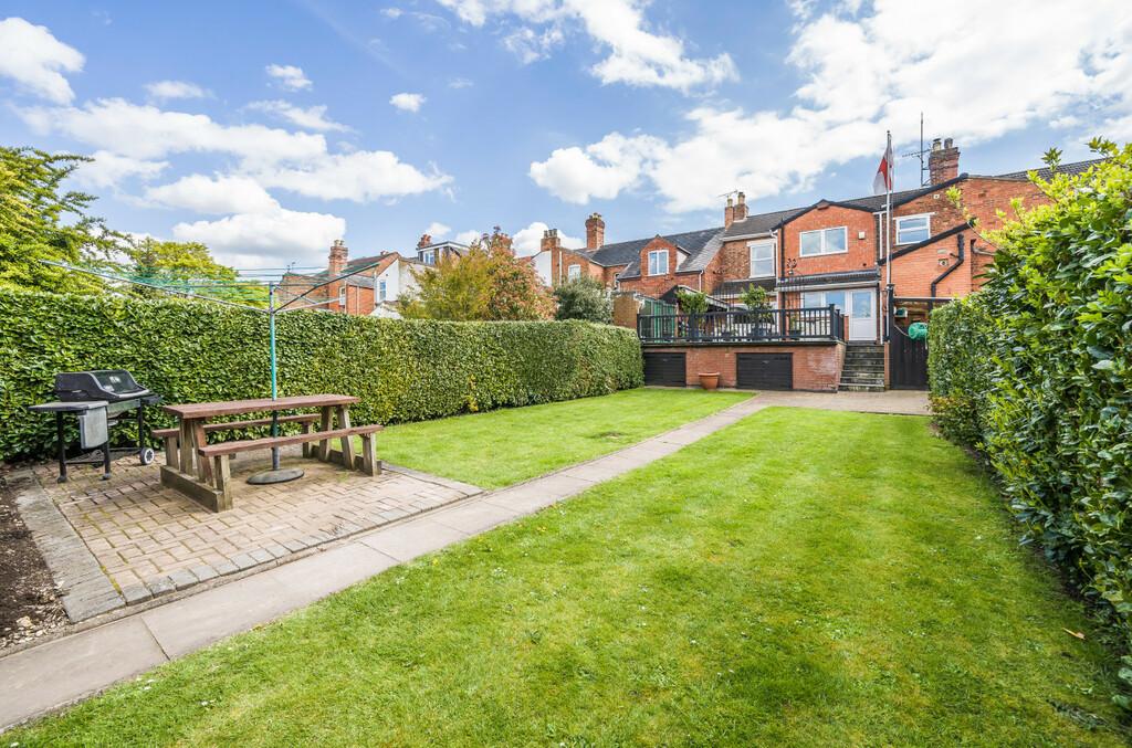 Albany Road, Worcester, Worcestershire 3 bed terraced house for sale