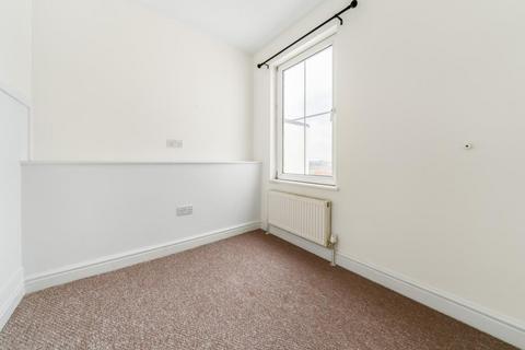 3 bedroom terraced house to rent, Shelley Street,  Old Town,  SN1