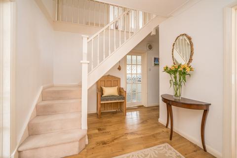 2a Anglefield Road, Berkhamsted, HP4 3JA