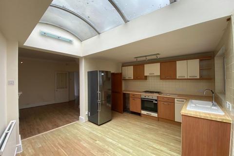 27 Princes Road, London, W13 9AS