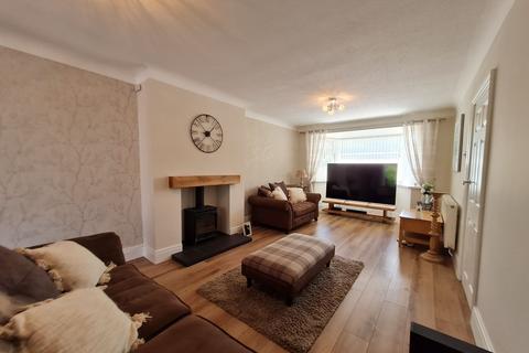 3 bedroom semi-detached house to rent, Preston, Preston PR2