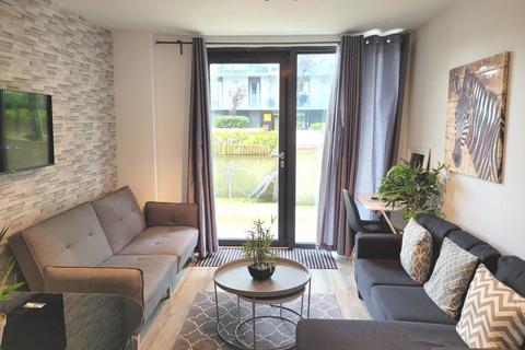 2 bedroom flat to rent, Meadowside Quay Walk, Glasgow