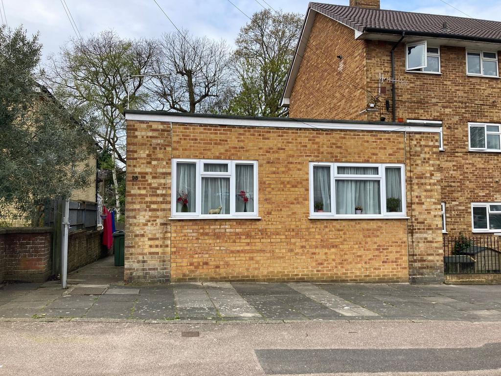 Sherwood Road, Tunbridge Wells, TN2 2 bed end of terrace house £275,000