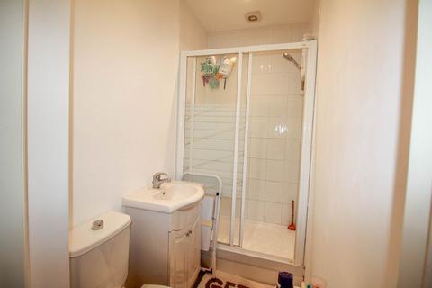 Studio to rent, High Street, Weston-super-Mare